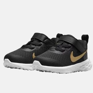 NikeToddler Black Sneakers with Gold Swoosh, Size:7